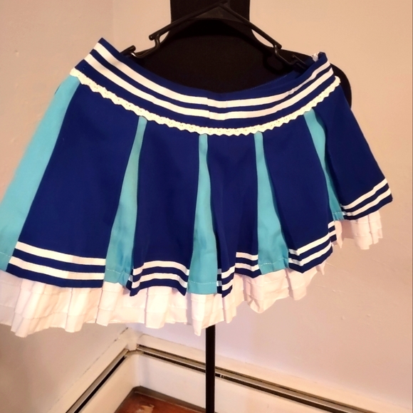 Umi Sonoda cheerleader LoveLive Cosplay 30" skirt + md-lg top never worn NWOT - Picture 3 of 15